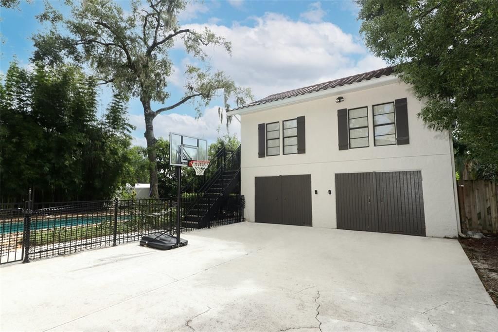 For Rent: $8,900 (4 beds, 5 baths, 3611 Square Feet)