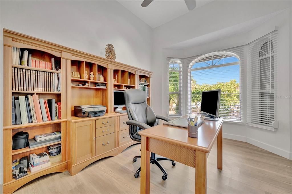 待售: $3,500,000 (5 贝兹, 5 浴室, 3891 平方英尺)