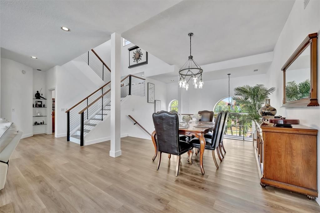 待售: $3,500,000 (5 贝兹, 5 浴室, 3891 平方英尺)