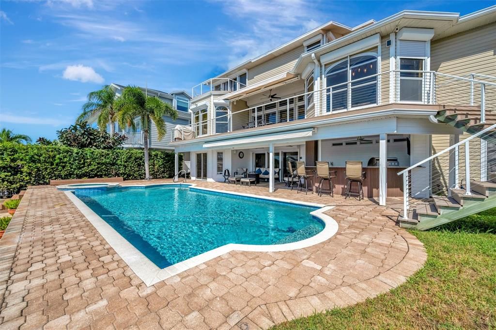 待售: $3,500,000 (5 贝兹, 5 浴室, 3891 平方英尺)