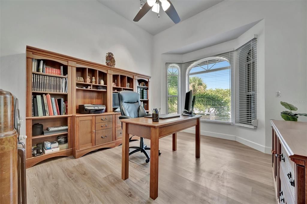 待售: $3,500,000 (5 贝兹, 5 浴室, 3891 平方英尺)