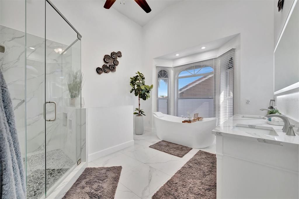 待售: $3,500,000 (5 贝兹, 5 浴室, 3891 平方英尺)