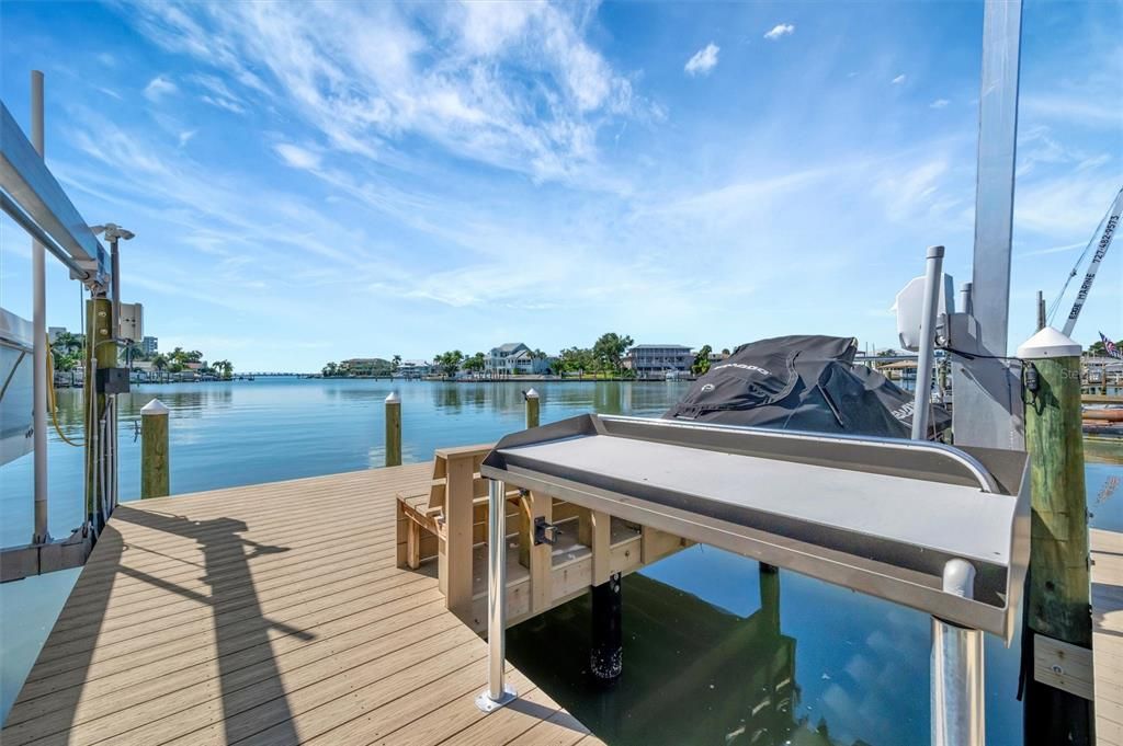 待售: $3,500,000 (5 贝兹, 5 浴室, 3891 平方英尺)