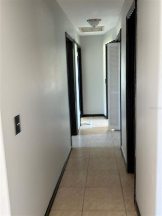 待售: $220,000 (3 贝兹, 2 浴室, 2006 平方英尺)