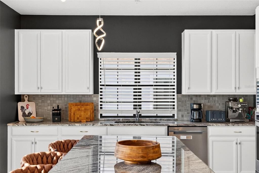 En Venta: $496,000 (4 camas, 3 baños, 2344 Pies cuadrados)