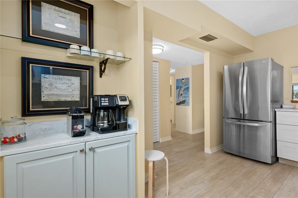 For Sale: $525,000 (2 beds, 2 baths, 1216 Square Feet)