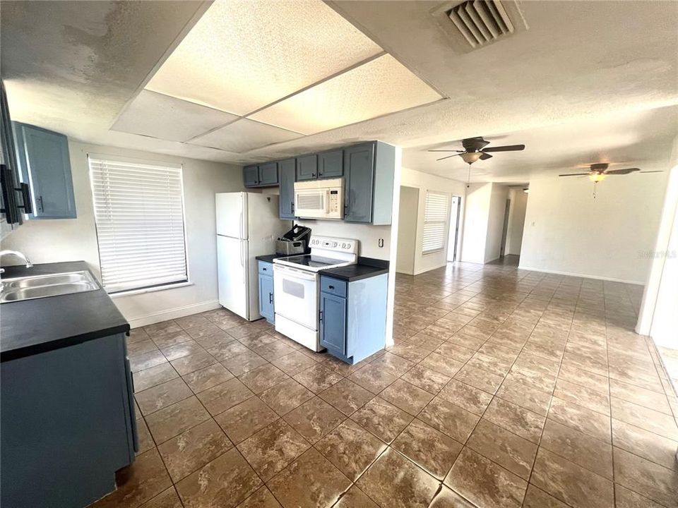 В аренду: $1,500 (2 спален, 2 ванн, 1238 Квадратных фут)