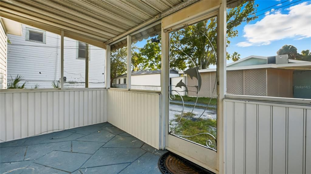 Active With Contract: $385,000 (2 beds, 2 baths, 1030 Square Feet)