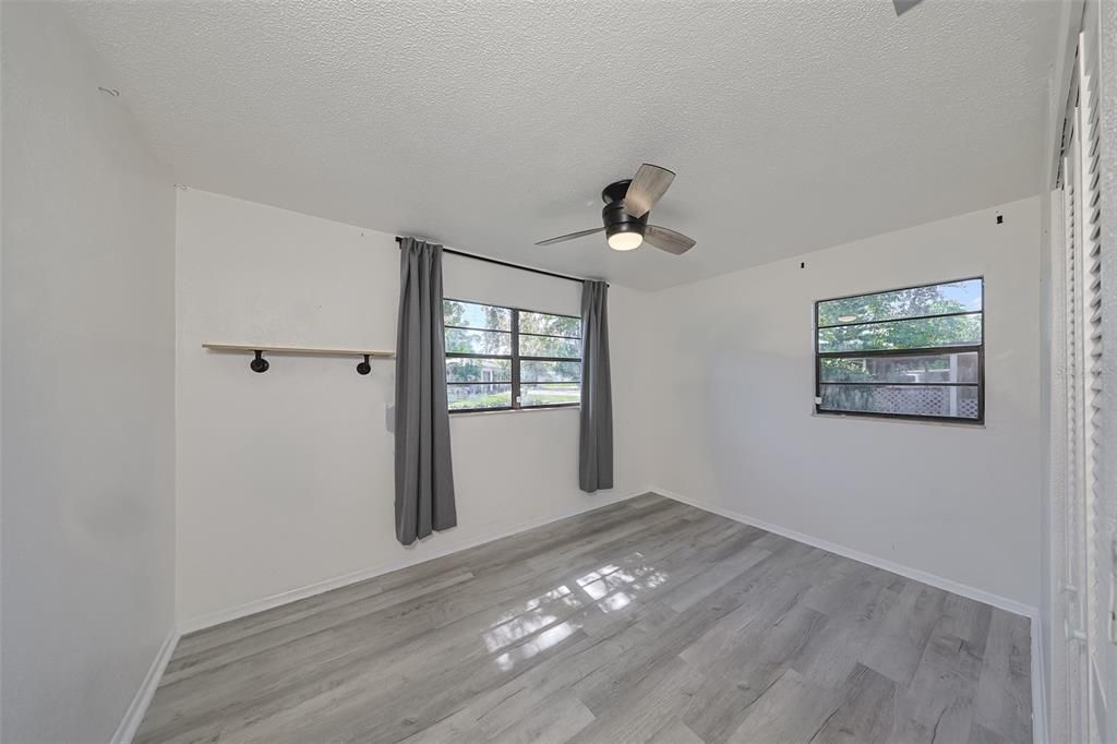 For Sale: $379,000 (3 beds, 2 baths, 1502 Square Feet)