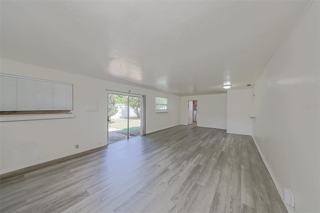 For Sale: $379,000 (3 beds, 2 baths, 1502 Square Feet)