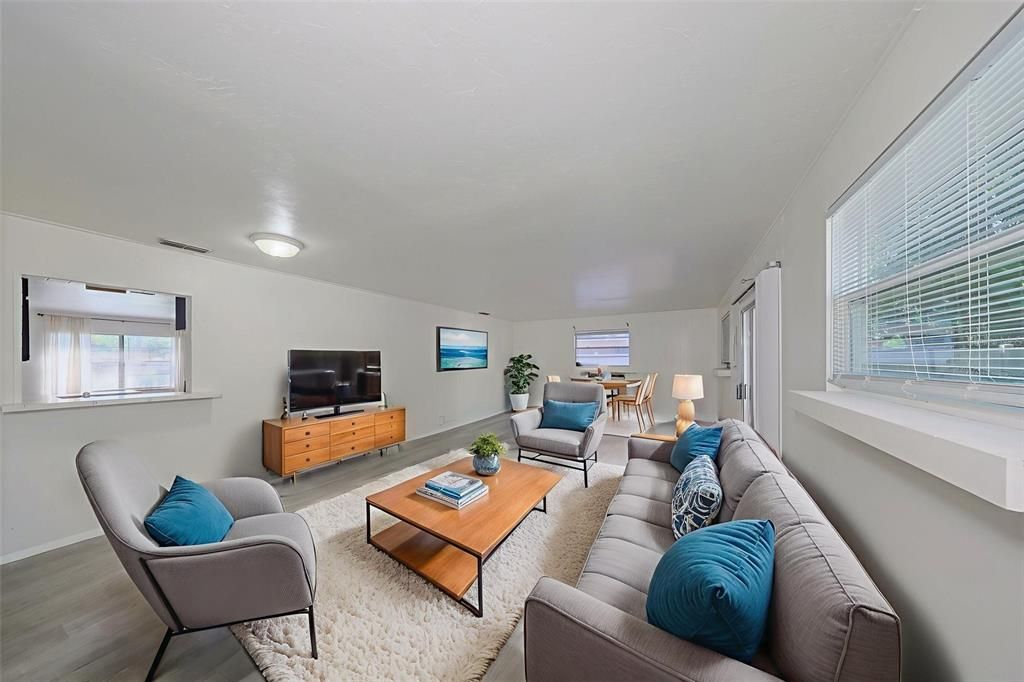 For Sale: $379,000 (3 beds, 2 baths, 1502 Square Feet)