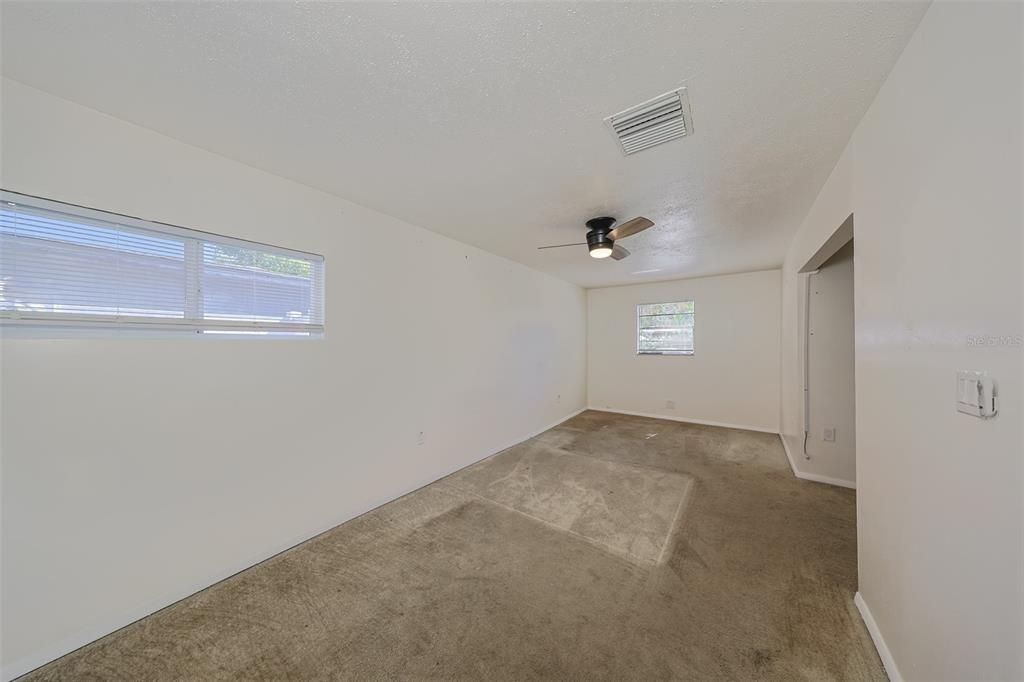 For Sale: $379,000 (3 beds, 2 baths, 1502 Square Feet)