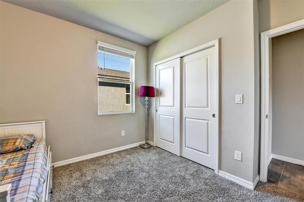 На продажу: $345,000 (3 спален, 2 ванн, 1695 Квадратных фут)