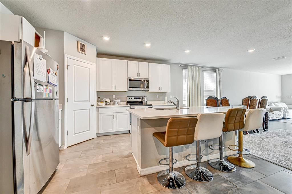 На продажу: $345,000 (3 спален, 2 ванн, 1695 Квадратных фут)