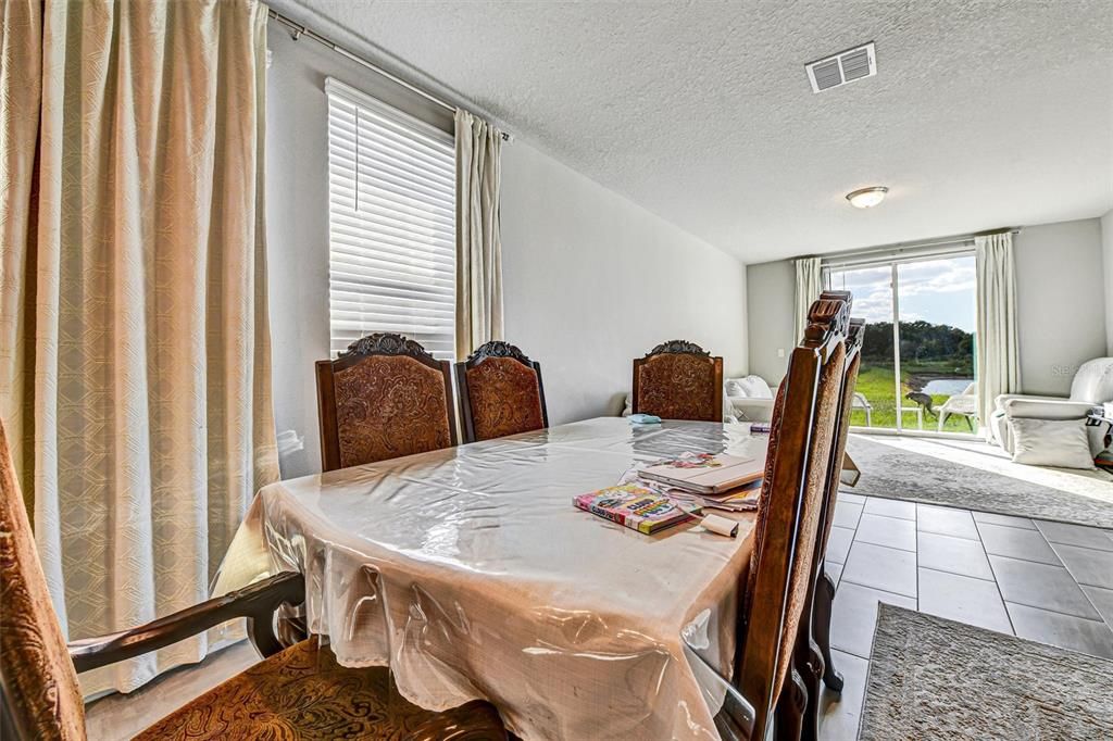 На продажу: $345,000 (3 спален, 2 ванн, 1695 Квадратных фут)