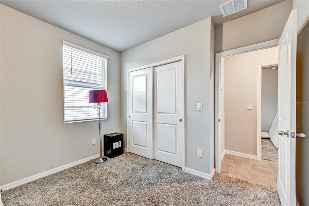 На продажу: $345,000 (3 спален, 2 ванн, 1695 Квадратных фут)