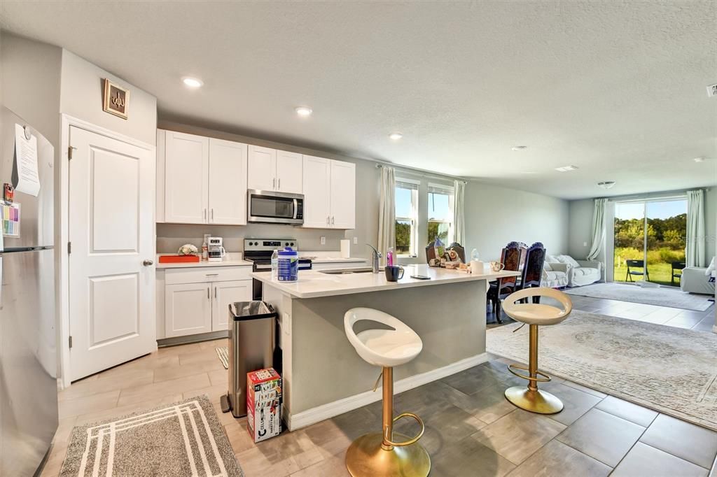 На продажу: $345,000 (3 спален, 2 ванн, 1695 Квадратных фут)