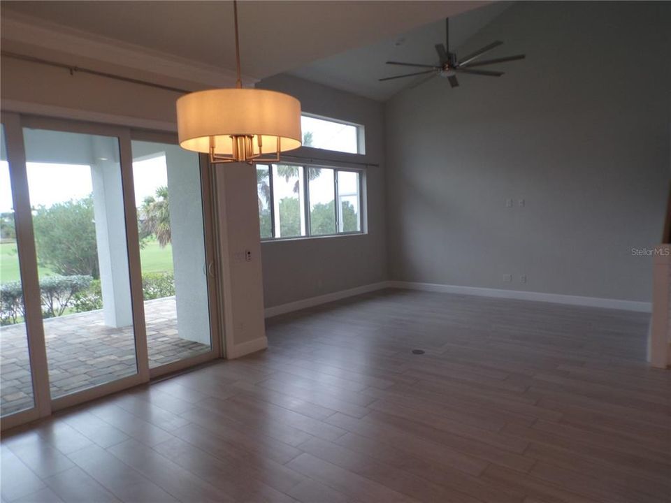 For Rent: $2,400 (3 beds, 3 baths, 1896 Square Feet)