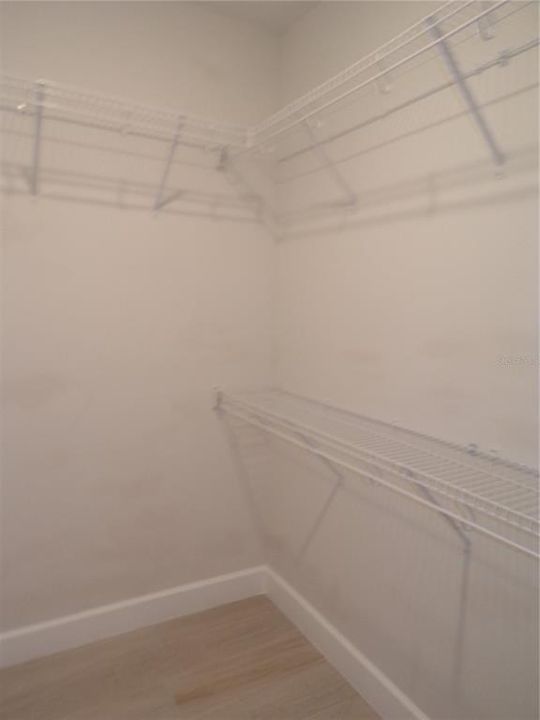 For Rent: $2,400 (3 beds, 3 baths, 1896 Square Feet)