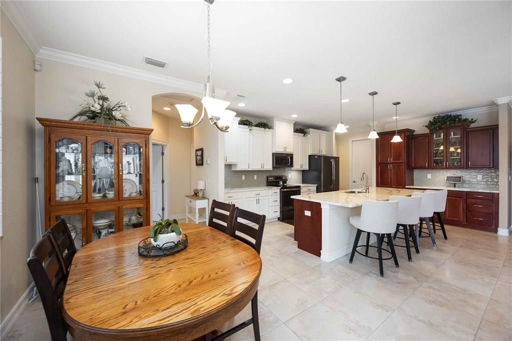 En Venta: $859,900 (3 camas, 2 baños, 1975 Pies cuadrados)