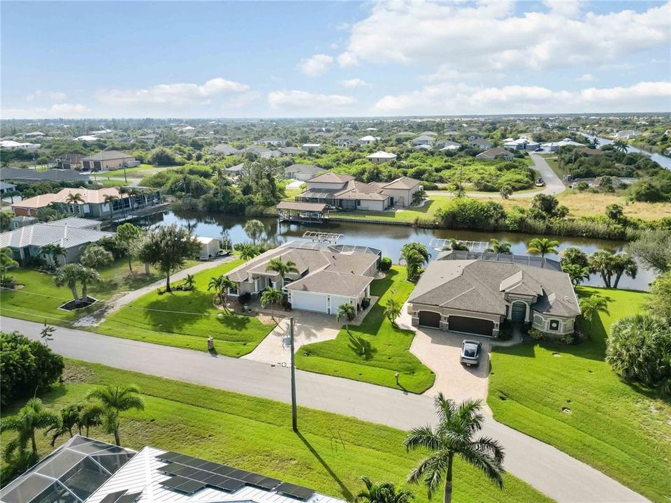 En Venta: $859,900 (3 camas, 2 baños, 1975 Pies cuadrados)