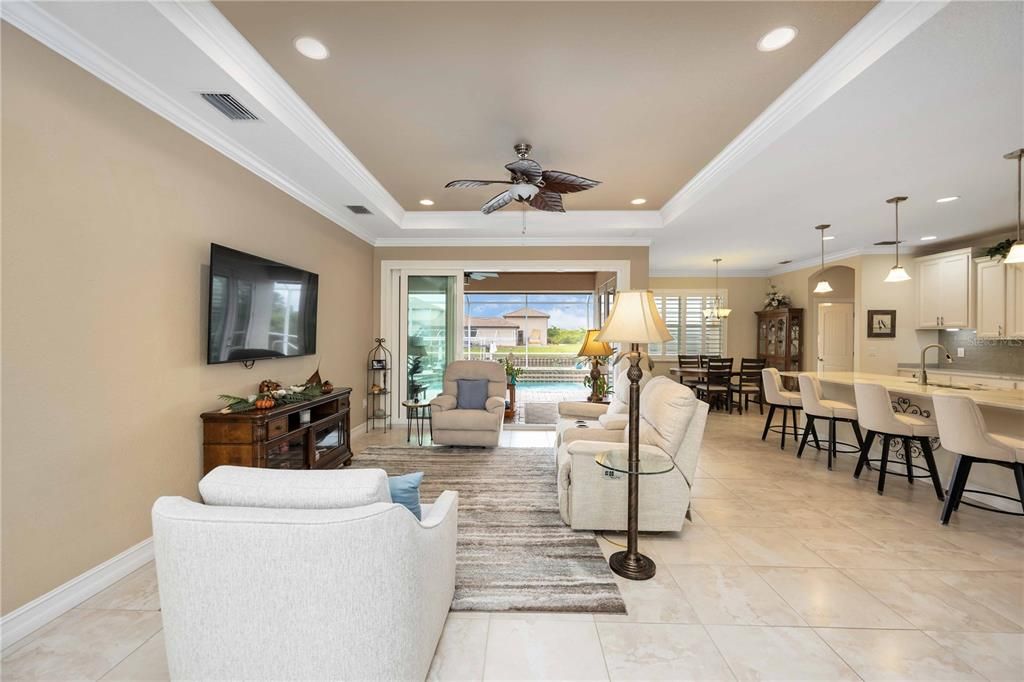 En Venta: $859,900 (3 camas, 2 baños, 1975 Pies cuadrados)