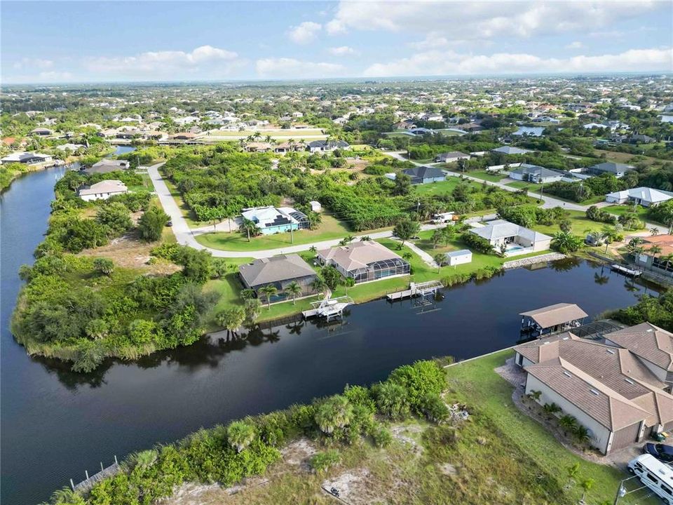 En Venta: $859,900 (3 camas, 2 baños, 1975 Pies cuadrados)