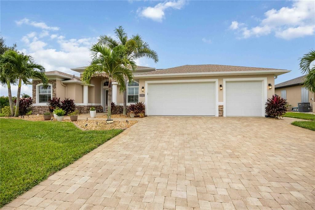 En Venta: $859,900 (3 camas, 2 baños, 1975 Pies cuadrados)