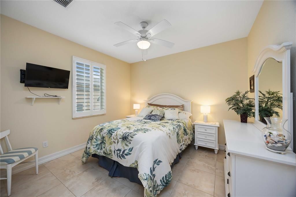 En Venta: $859,900 (3 camas, 2 baños, 1975 Pies cuadrados)