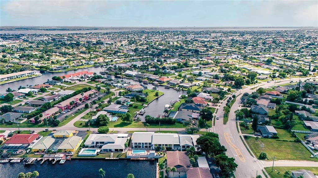 Active With Contract: $169,900 (2 beds, 2 baths, 1111 Square Feet)