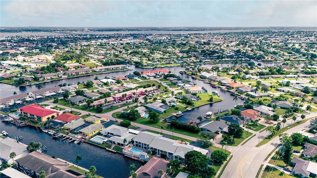 Active With Contract: $169,900 (2 beds, 2 baths, 1111 Square Feet)