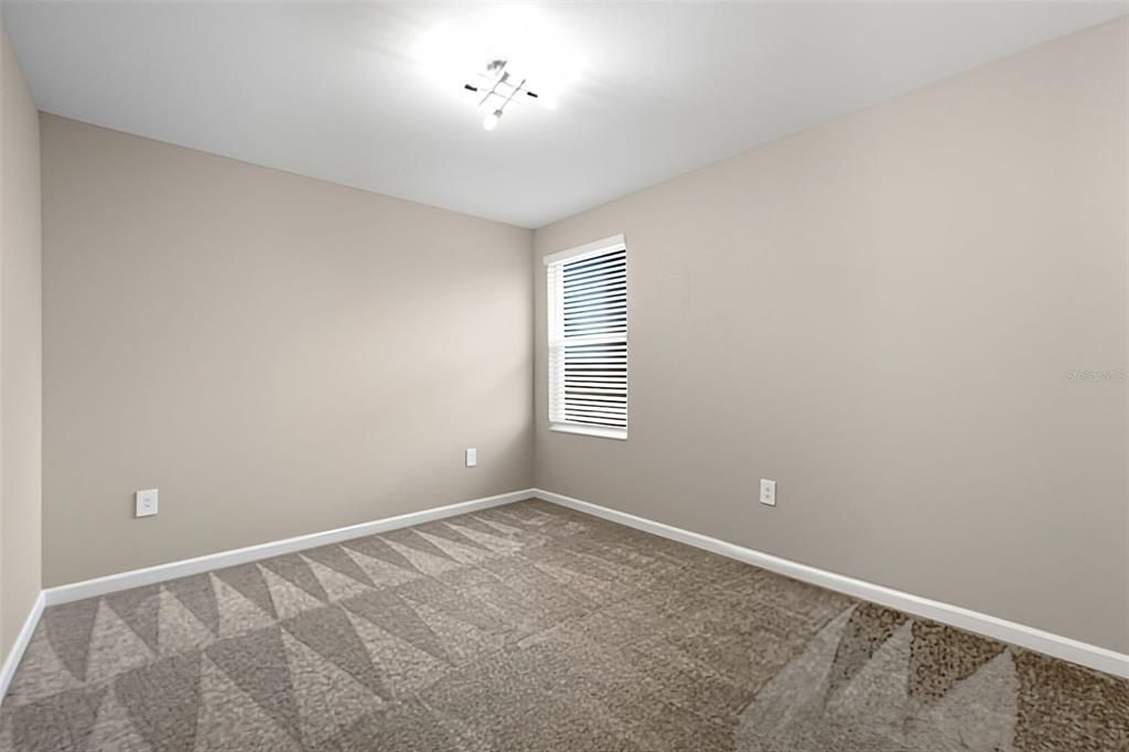 For Rent: $3,100 (6 beds, 3 baths, 2575 Square Feet)