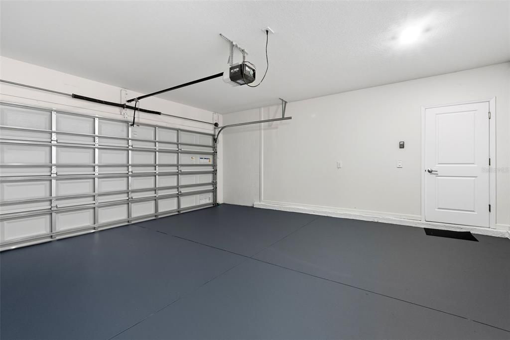 For Rent: $3,100 (6 beds, 3 baths, 2575 Square Feet)