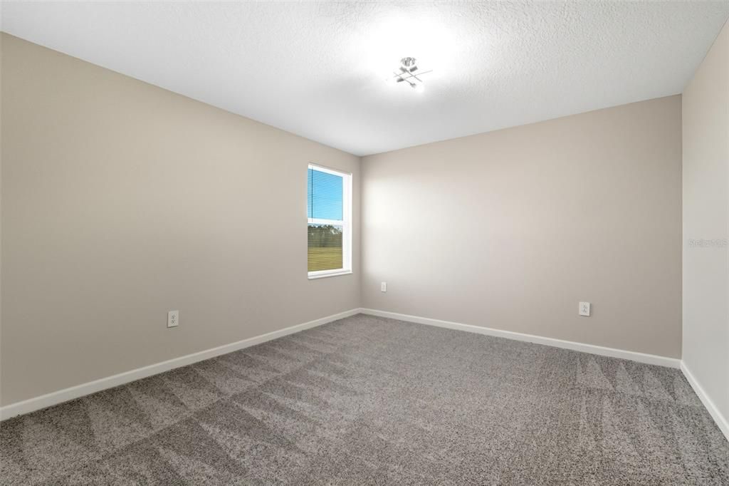 For Rent: $3,100 (6 beds, 3 baths, 2575 Square Feet)