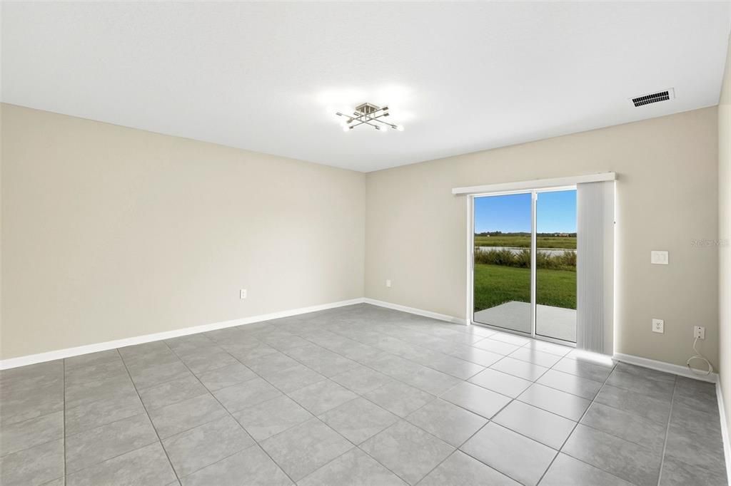 For Rent: $3,100 (6 beds, 3 baths, 2575 Square Feet)