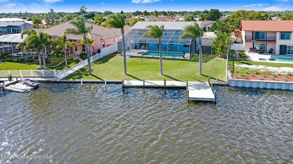 En Venta: $1,000,000 (4 camas, 2 baños, 2900 Pies cuadrados)