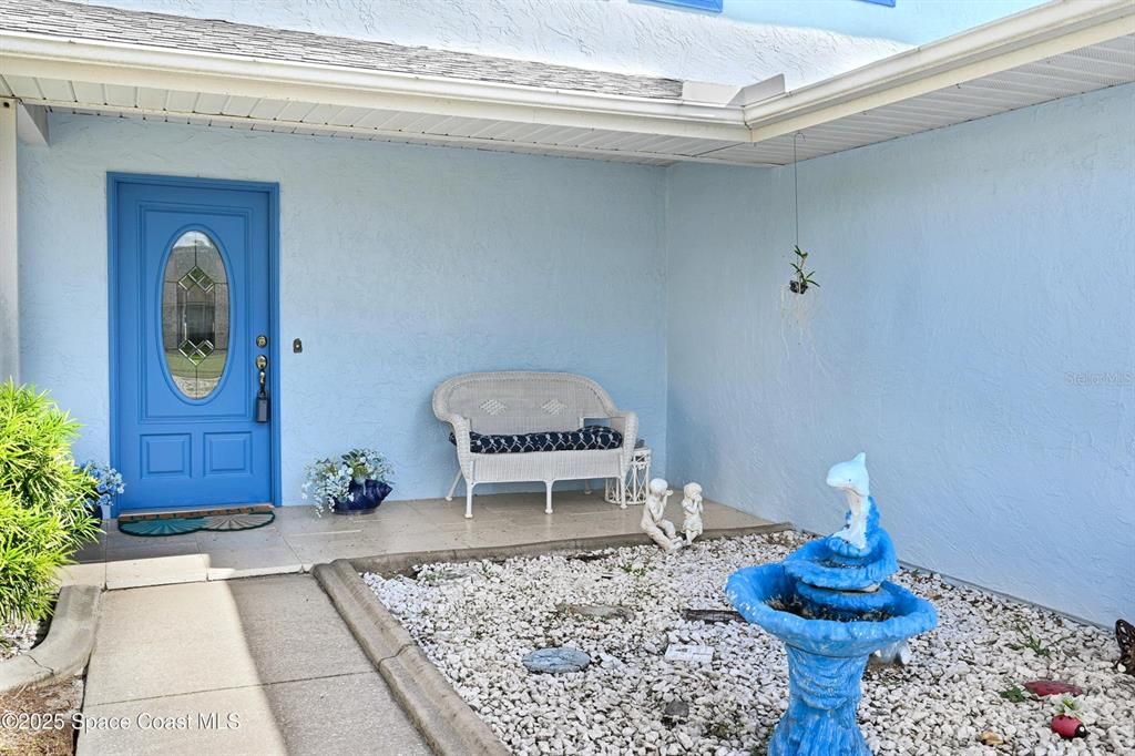 En Venta: $1,000,000 (4 camas, 2 baños, 2900 Pies cuadrados)