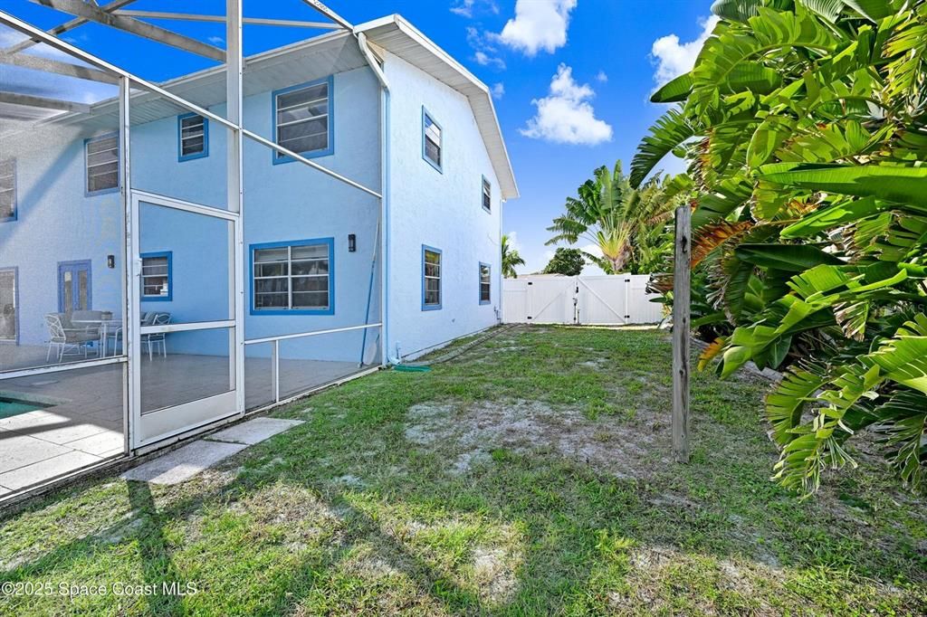 En Venta: $1,000,000 (4 camas, 2 baños, 2900 Pies cuadrados)