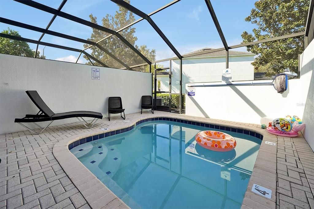 Active With Contract: $412,900 (3 beds, 3 baths, 1440 Square Feet)