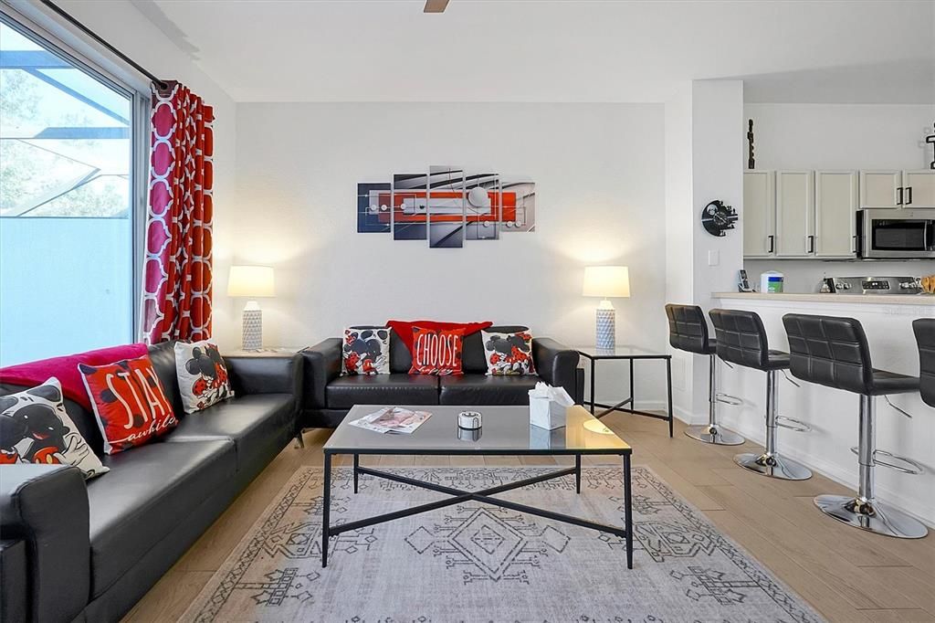 Active With Contract: $412,900 (3 beds, 3 baths, 1440 Square Feet)