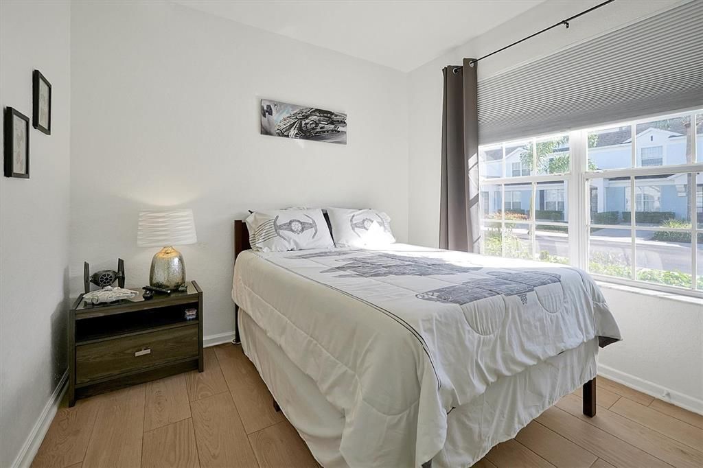 Active With Contract: $412,900 (3 beds, 3 baths, 1440 Square Feet)