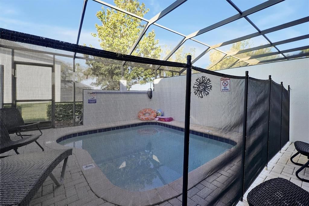 Active With Contract: $412,900 (3 beds, 3 baths, 1440 Square Feet)