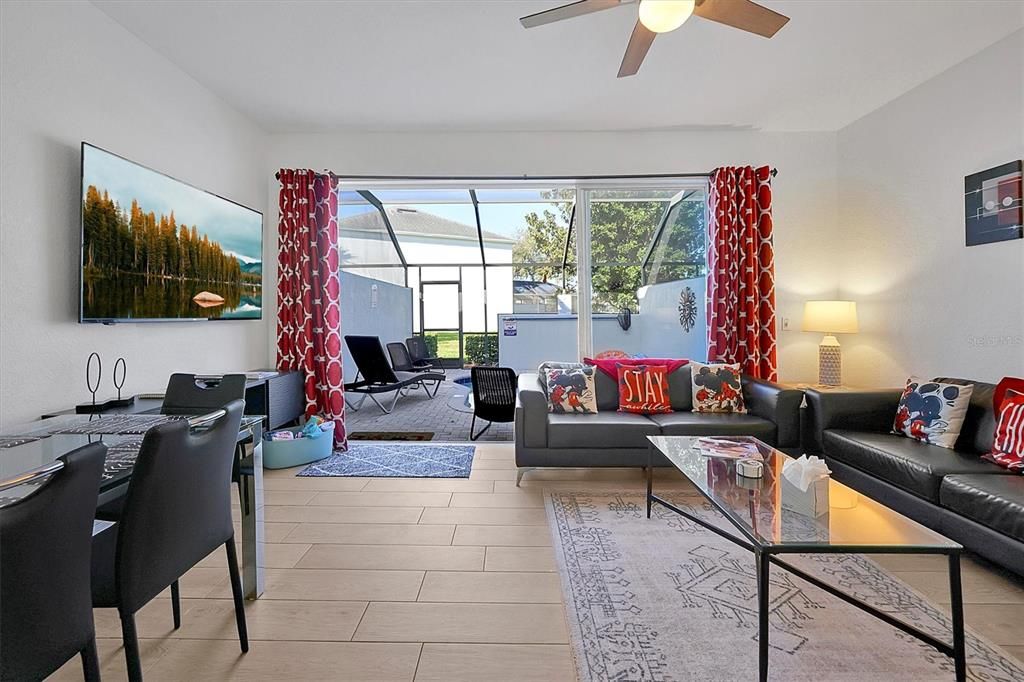 Active With Contract: $412,900 (3 beds, 3 baths, 1440 Square Feet)