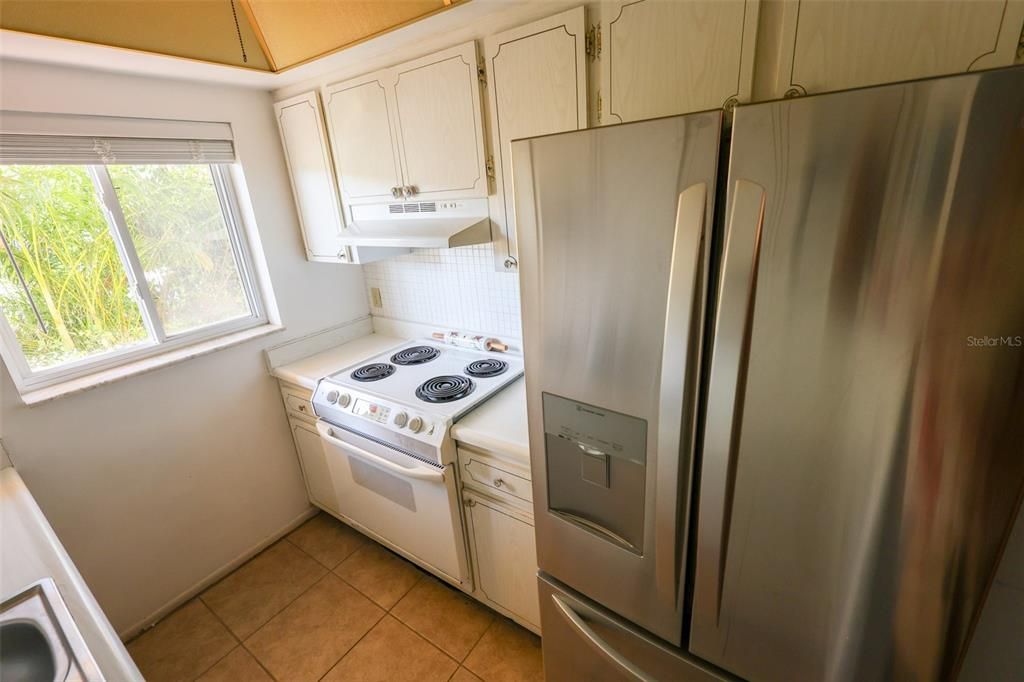 For Rent: $1,500 (2 beds, 2 baths, 930 Square Feet)