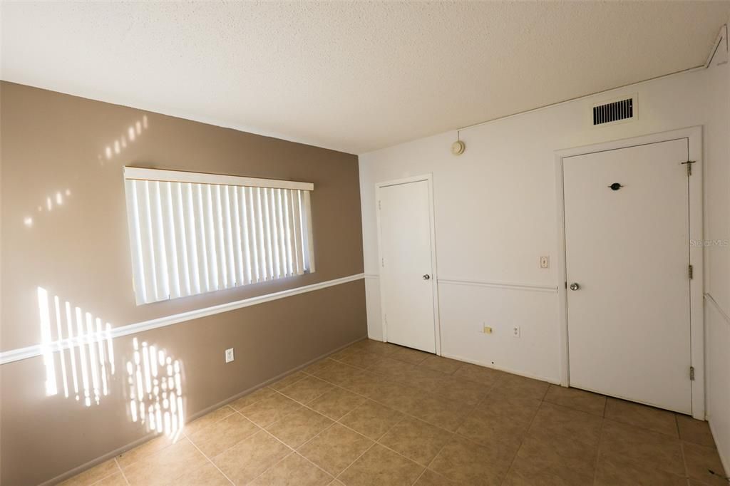 For Rent: $1,500 (2 beds, 2 baths, 930 Square Feet)