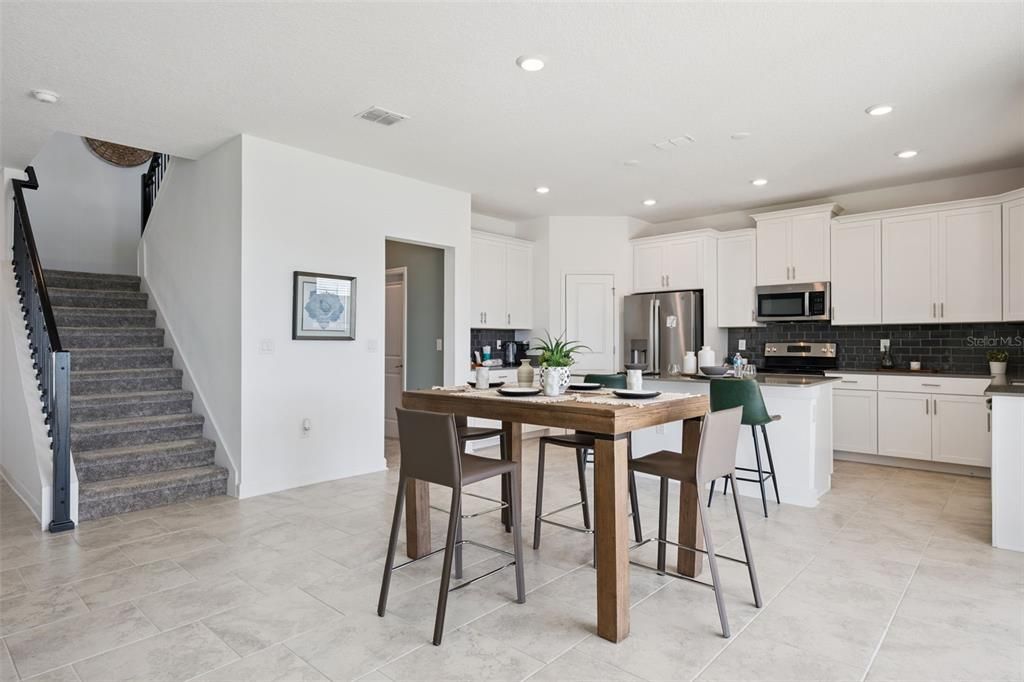 待售: $699,990 (5 贝兹, 4 浴室, 3798 平方英尺)