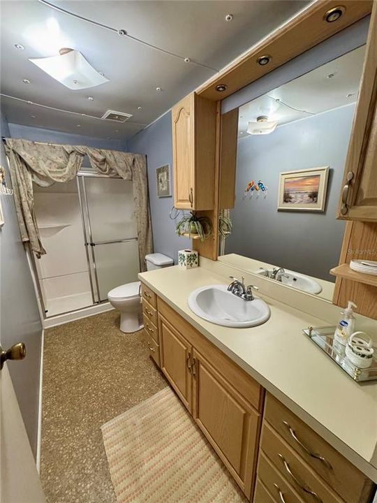 待售: $180,000 (3 贝兹, 2 浴室, 1368 平方英尺)