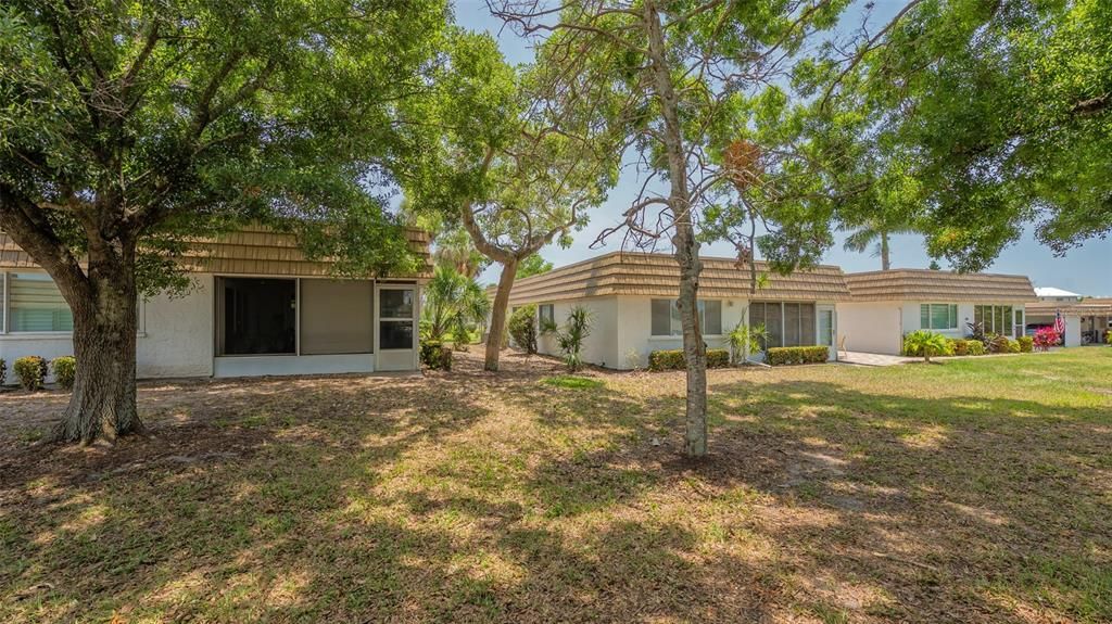 For Sale: $279,900 (2 beds, 2 baths, 1312 Square Feet)