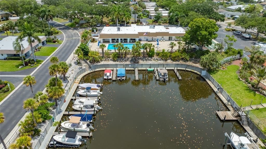 For Sale: $279,900 (2 beds, 2 baths, 1312 Square Feet)