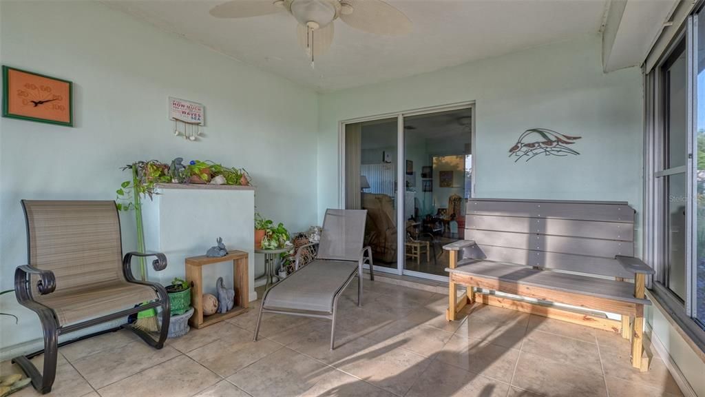 For Sale: $279,900 (2 beds, 2 baths, 1312 Square Feet)